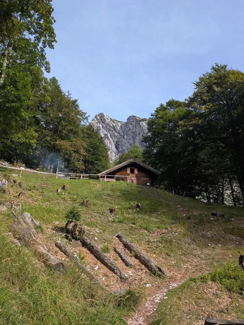 Approaching Capanna Brunner lodge, junction for many trails. On the way back we will be heading to the left, for now we will go behind the lodge.