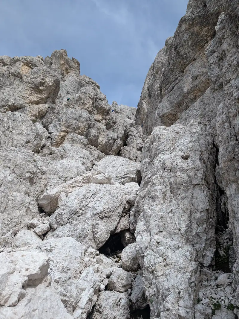 There is also gully variant of the normal route - for me it was easier to spot and more natural to follow. It's a bit more difficult technically but less exposed. To get to the start we need to descend couple of meters in direction of former Guido Corsi mountain hut.