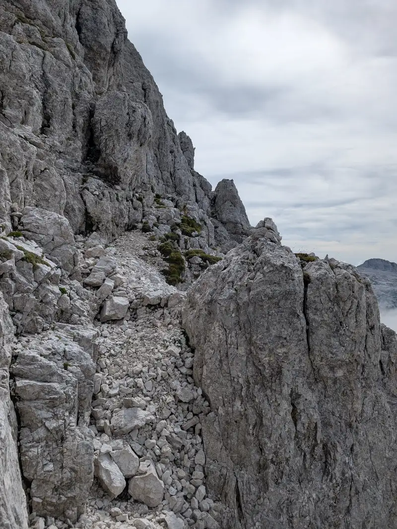 Ledge terrain above the ravine from previous image.
