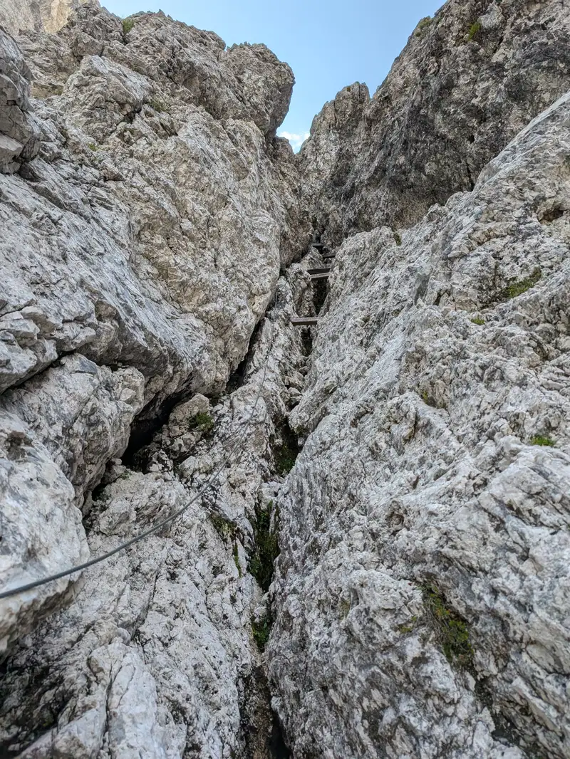 Doesn't look like it but getting down here is a bit challenging, lots of bodywork.