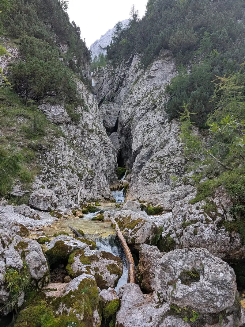 Waterfall below Rifugio Pellarini mountain hut, absolute refreshment guaranteed.