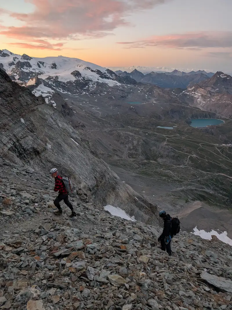Crumbly terrain above Col du Lion pass. Difficulties are expected shortly after leaving this rubble path.