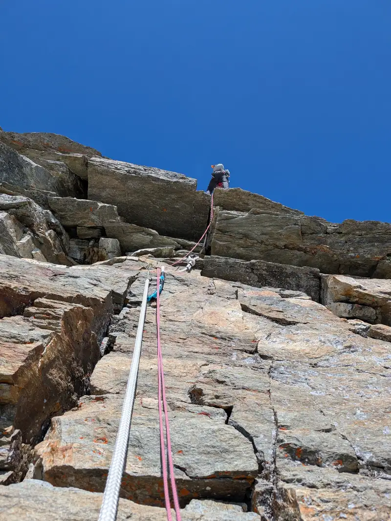Overhang in detail, easier to use the chain and step to the right.