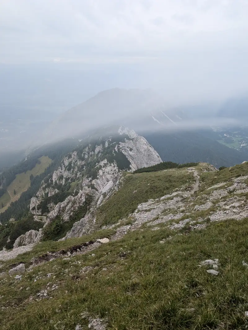 Terrain in the last 300m to the top, look in the western direction of Psica peak (1769 m)