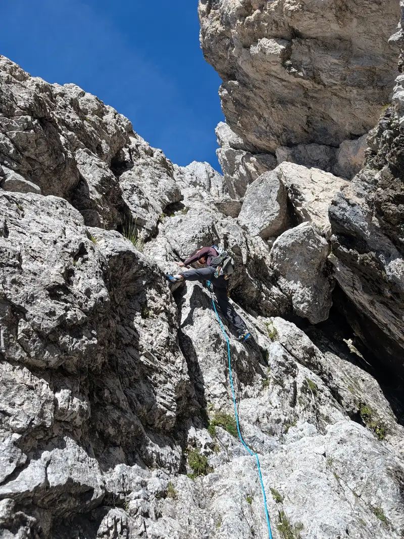 Start into the second pitch, crux is just right there in that 4 meter chimney, rest of the pitch is just a formality.