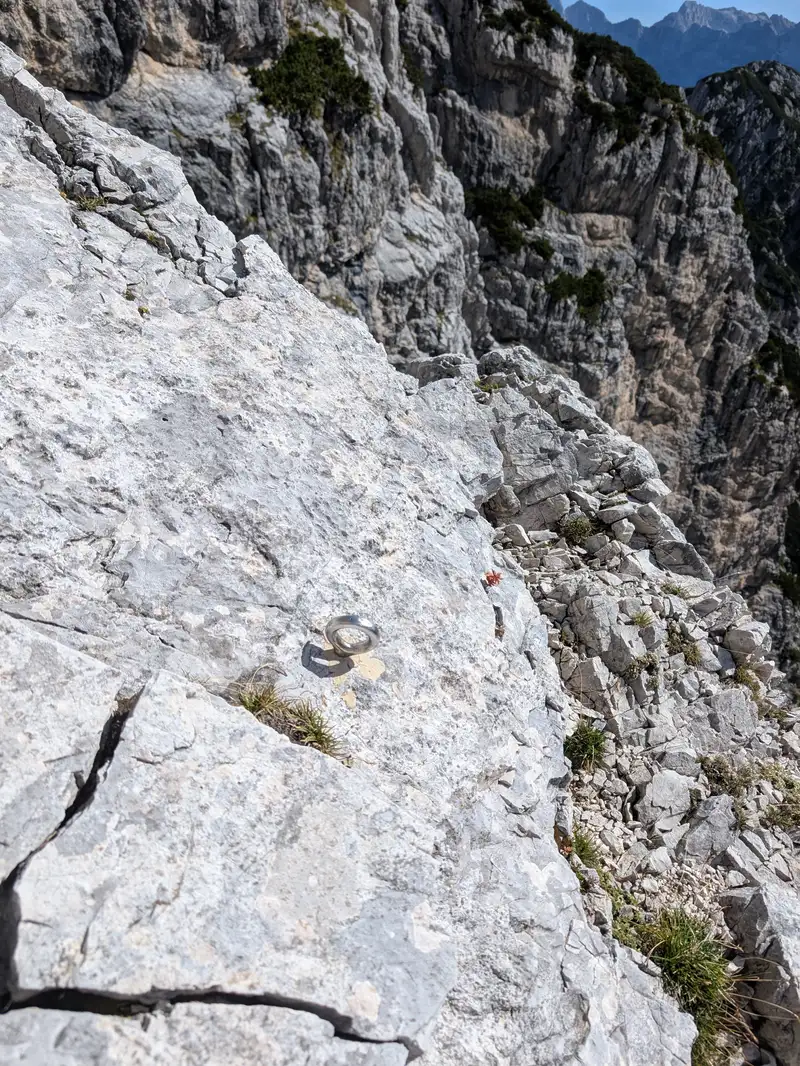 Abseil ring can be used as next belay, however we setup one a bit above.